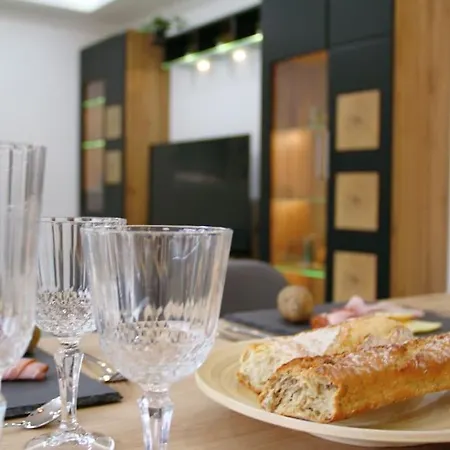 Maison Cossue, Moderne Et Calme A 5 Chbr Holiday home *