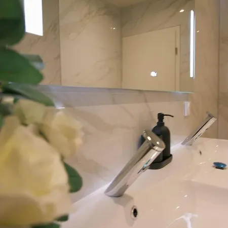 Maison Cossue, Moderne Et Calme A 5 Chbr