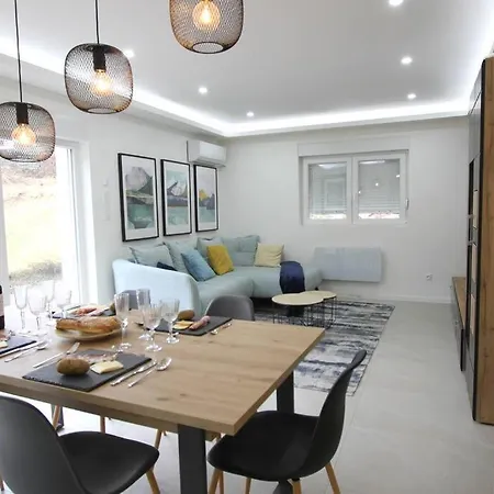 Maison Cossue, Moderne Et Calme A 5 Chbr 別荘 *