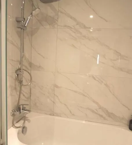 Maison Cossue, Moderne Et Calme A 5 Chbr Nyaraló