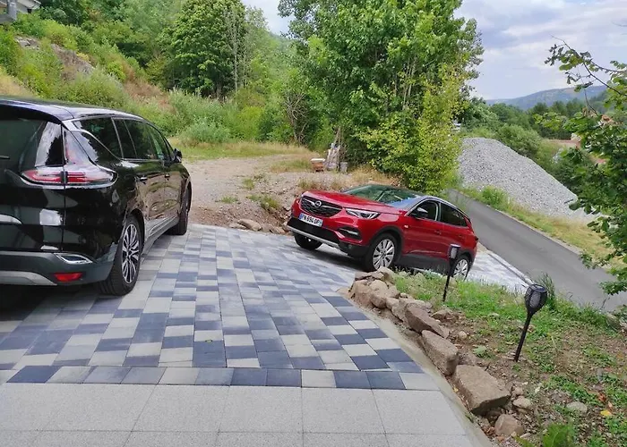 Maison Cossue, Moderne Et Calme A 5 Chbr Nyaraló *