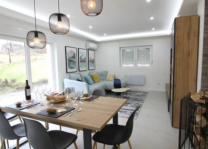 Maison Cossue, Moderne Et Calme A 5 Chbr Nyaraló *